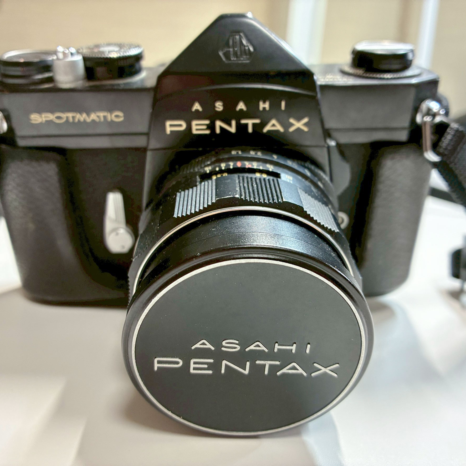 アクセサリーやカメラ、ブランド時計のお買取をさせていただきました!