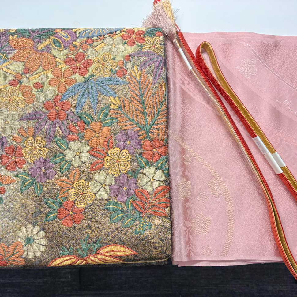 着物やアクセサリーのお買取をさせていただきました！